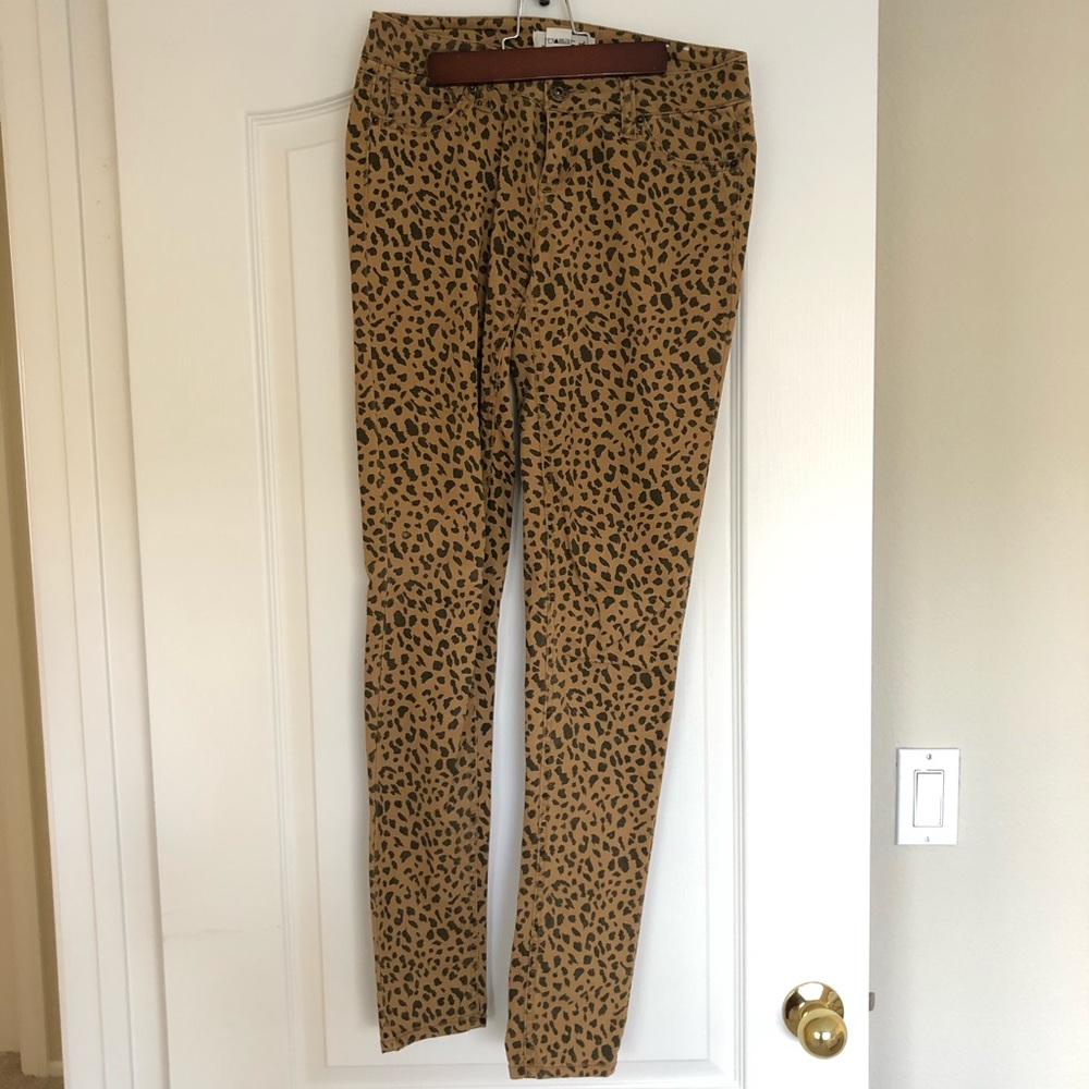 Leopard skinny pants